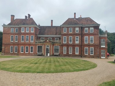 Lullingstone Castle